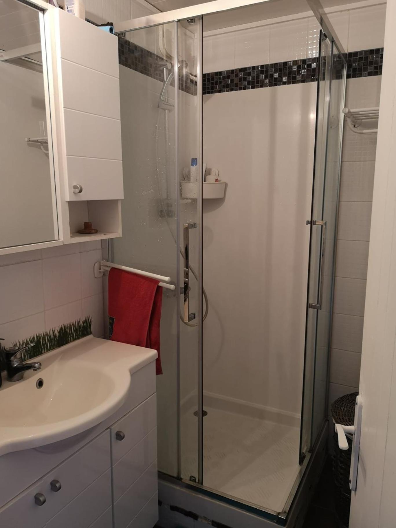 Chambre Dans Beau T3 Tres Proche Centre Ville ! Lorient Eksteriør billede